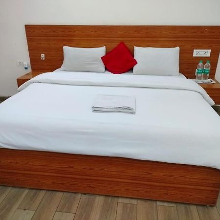The Rejoice Hotel & Guesthouse Greater Noida Exterior foto