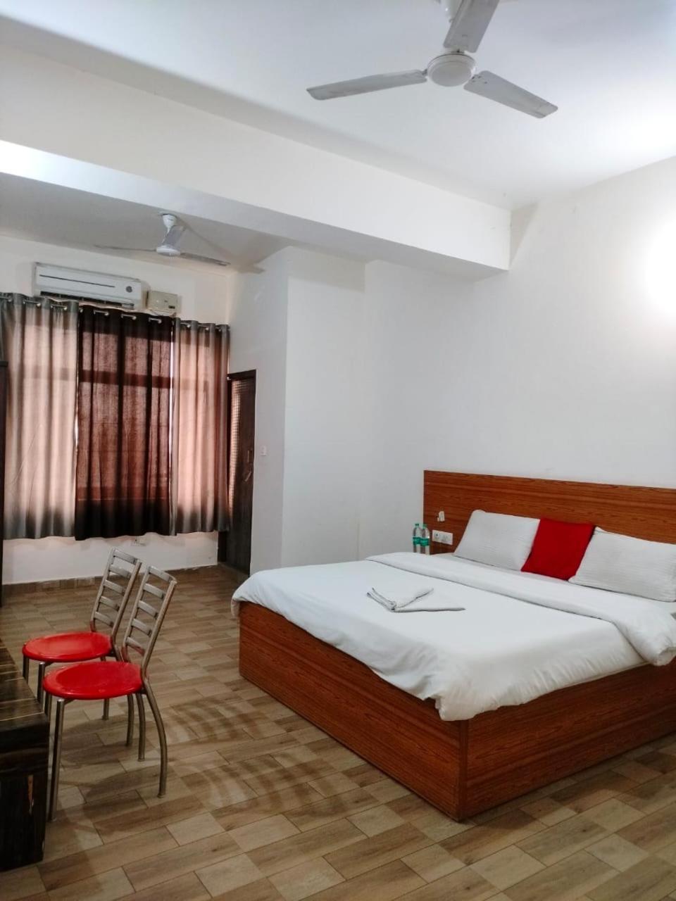 The Rejoice Hotel & Guesthouse Greater Noida Exterior foto