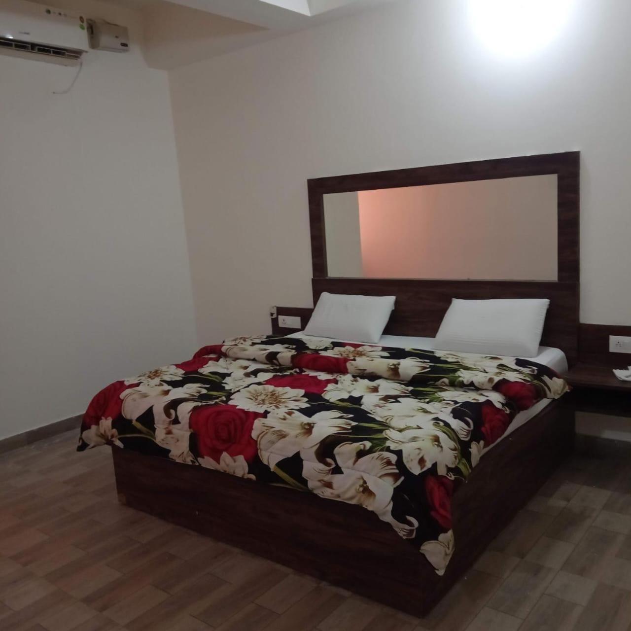 The Rejoice Hotel & Guesthouse Greater Noida Exterior foto
