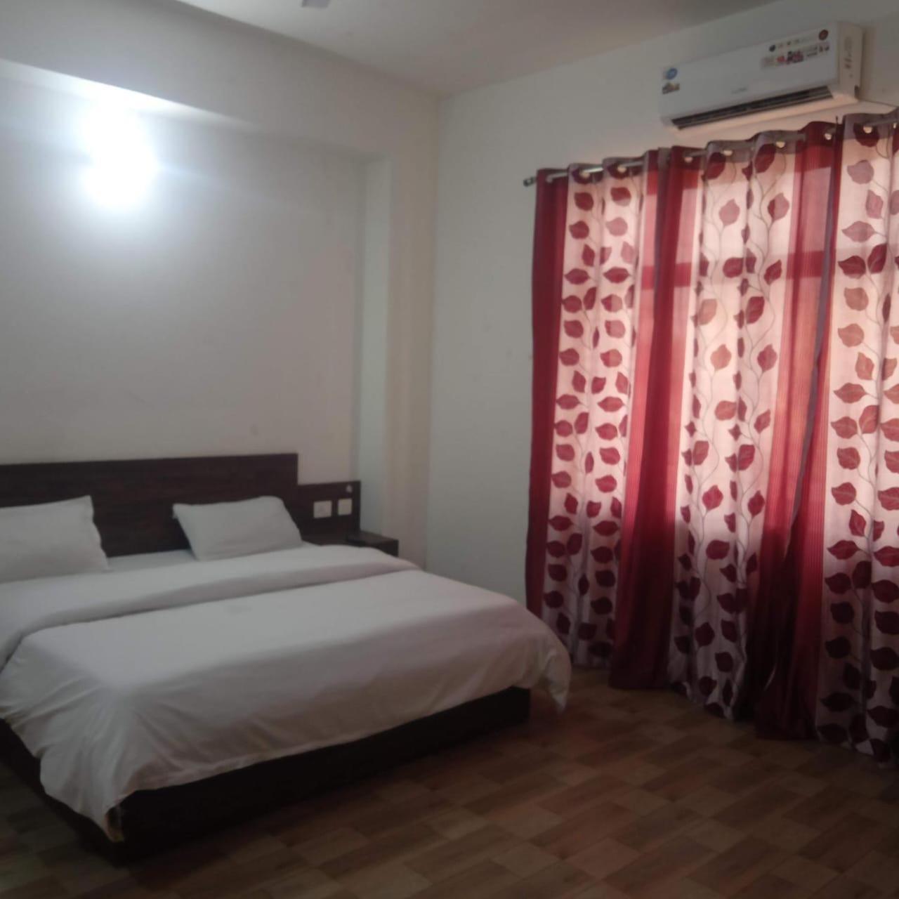 The Rejoice Hotel & Guesthouse Greater Noida Exterior foto